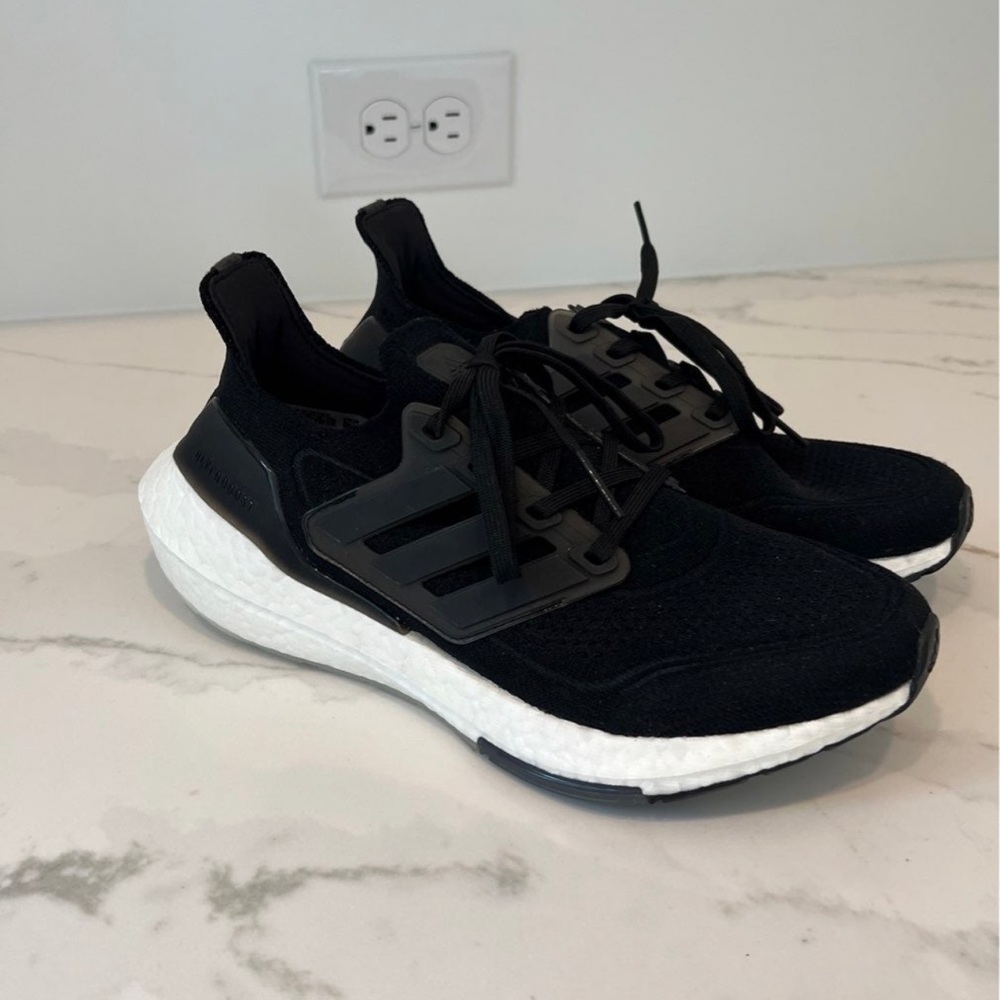 Womens Adidas Ultraboost 21